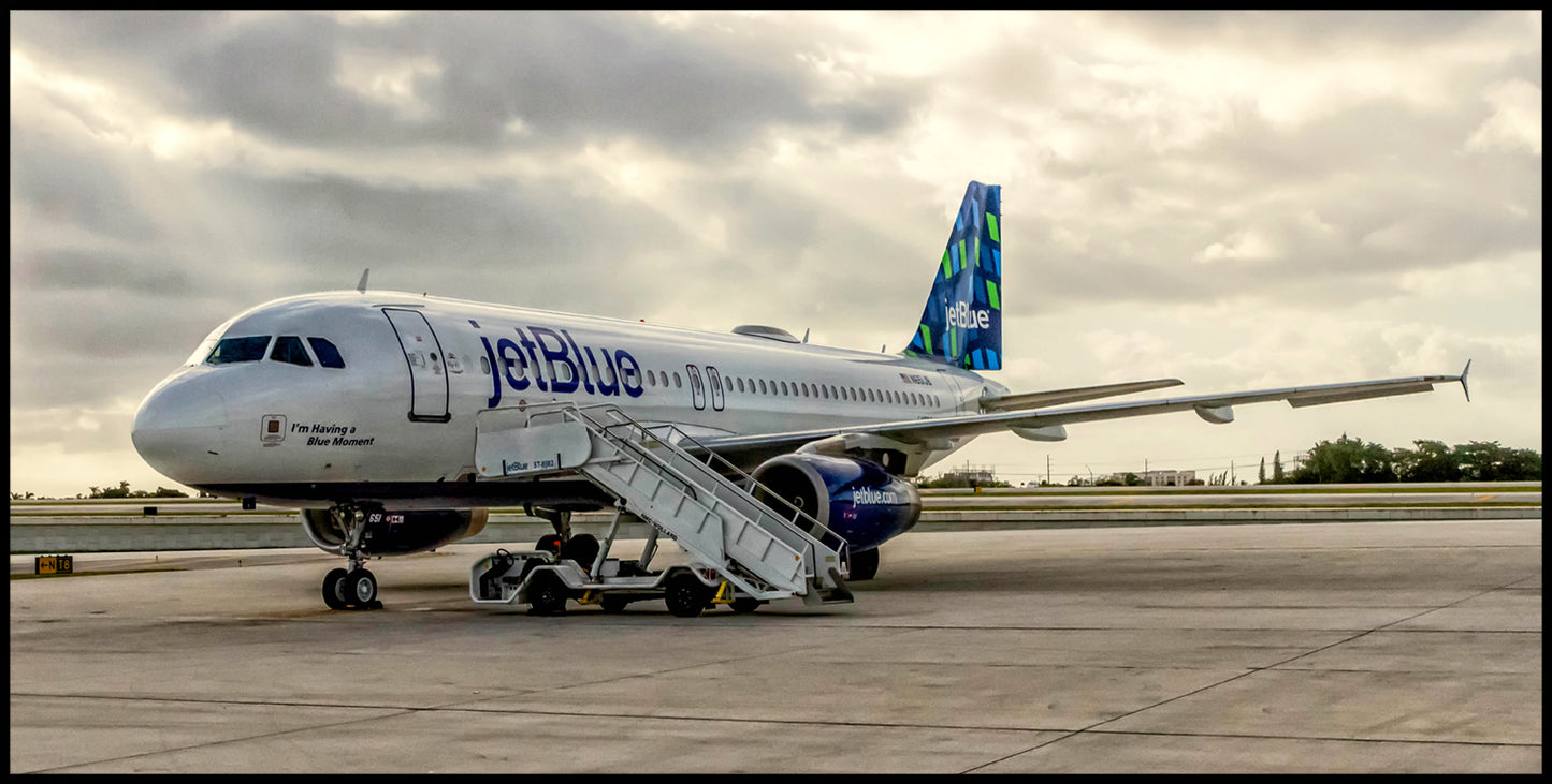 JetBlue Airways Airbus A320 Color Photograph (APPM10080)
