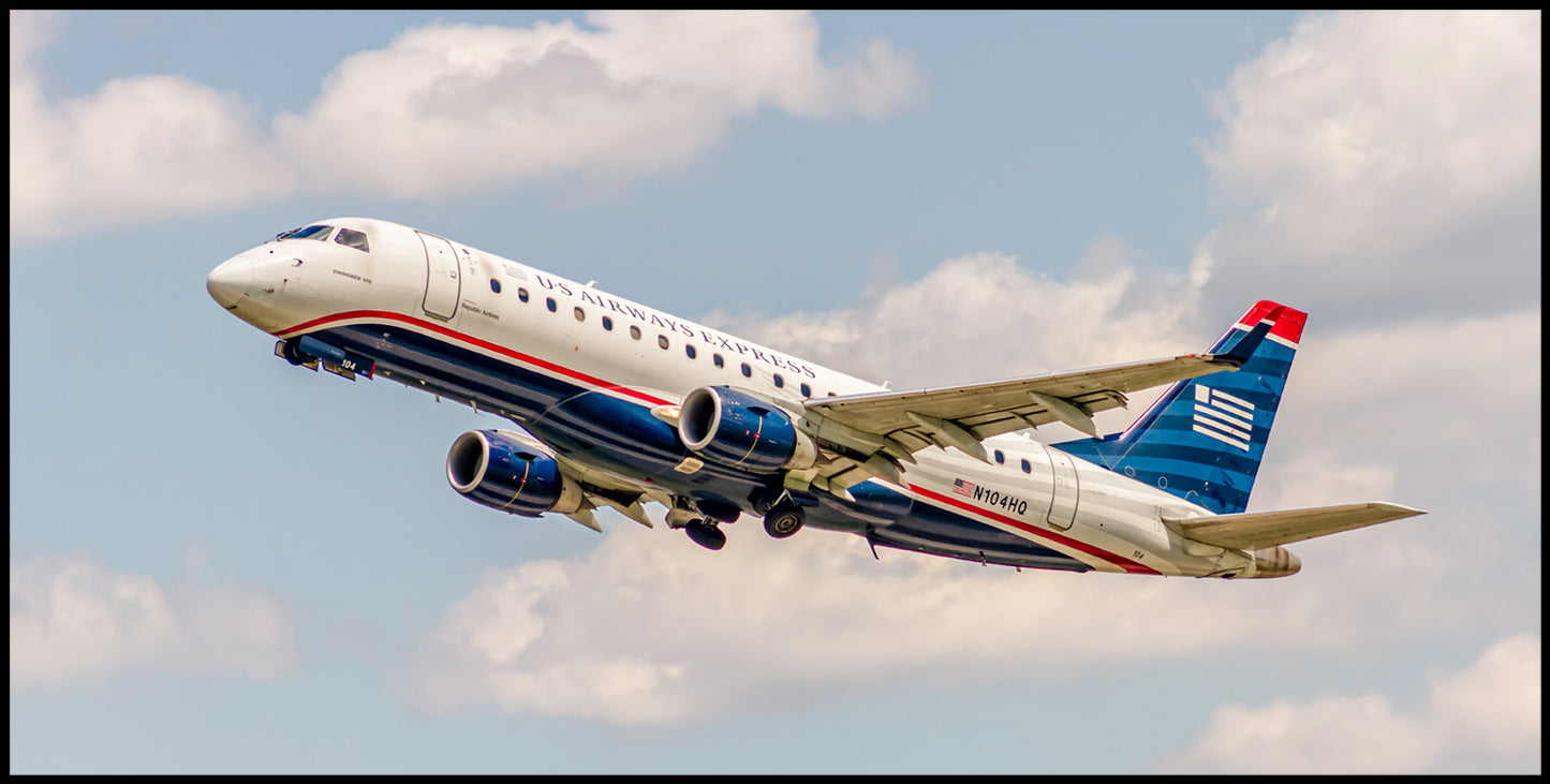 USAirways Express N104HQ Embraer 175 Color Photograph (APPM10105)