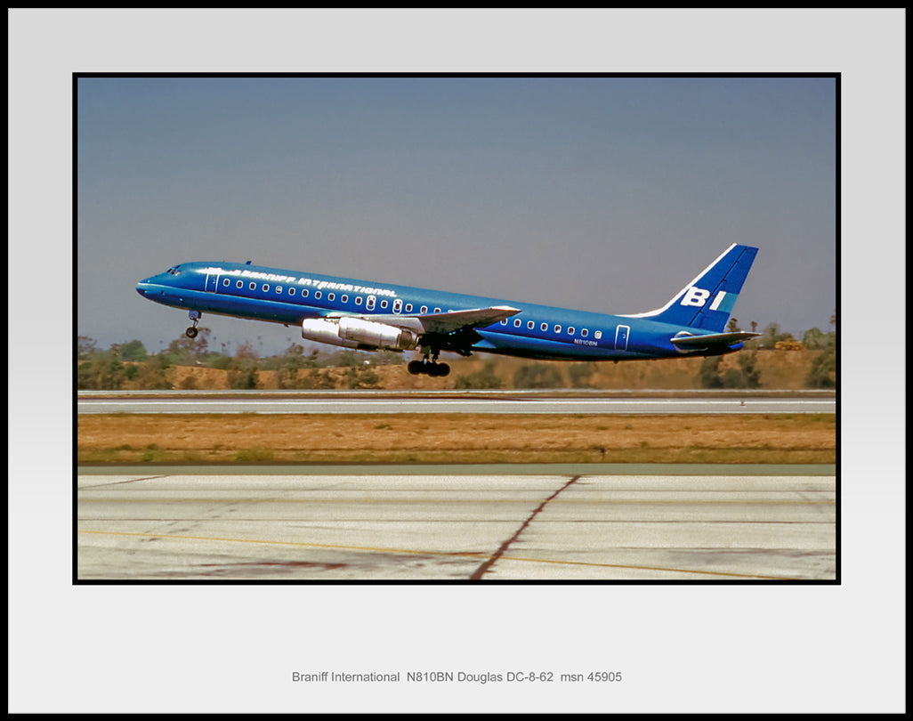 Braniff International Douglas DC-8-62 Color Photograph (B007LAWW11X14)