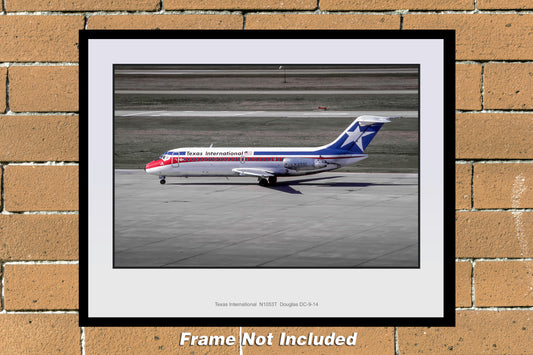 Texas International DC-9-14 N1053T Color Photograph (C017LGAA11X14)