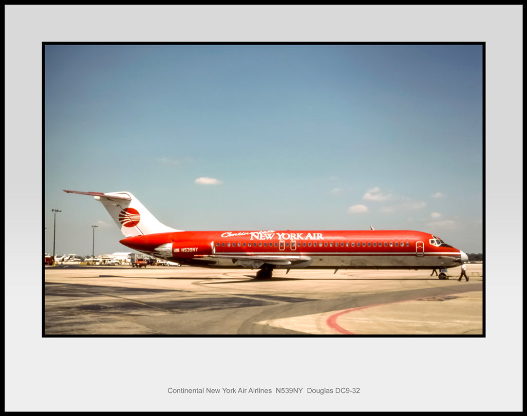 Continental Airlines Dougals DC-9-32 11" x 14" Color Photograph (C122RGJF11X14)