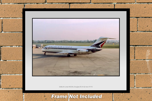 Delta Air Lines Douglas DC-9 Color Photograph (C126LGSP11X14)