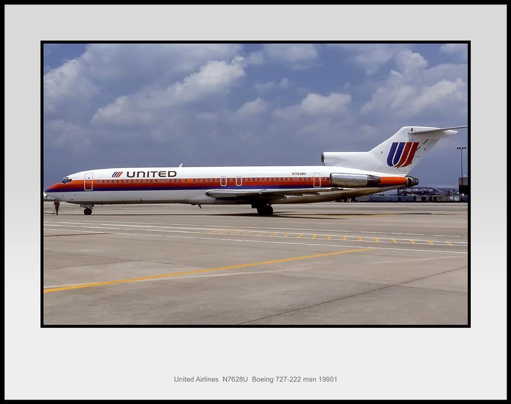 United Airlines Boeing 727-222 Color Photograph (I043RGWW11X14)