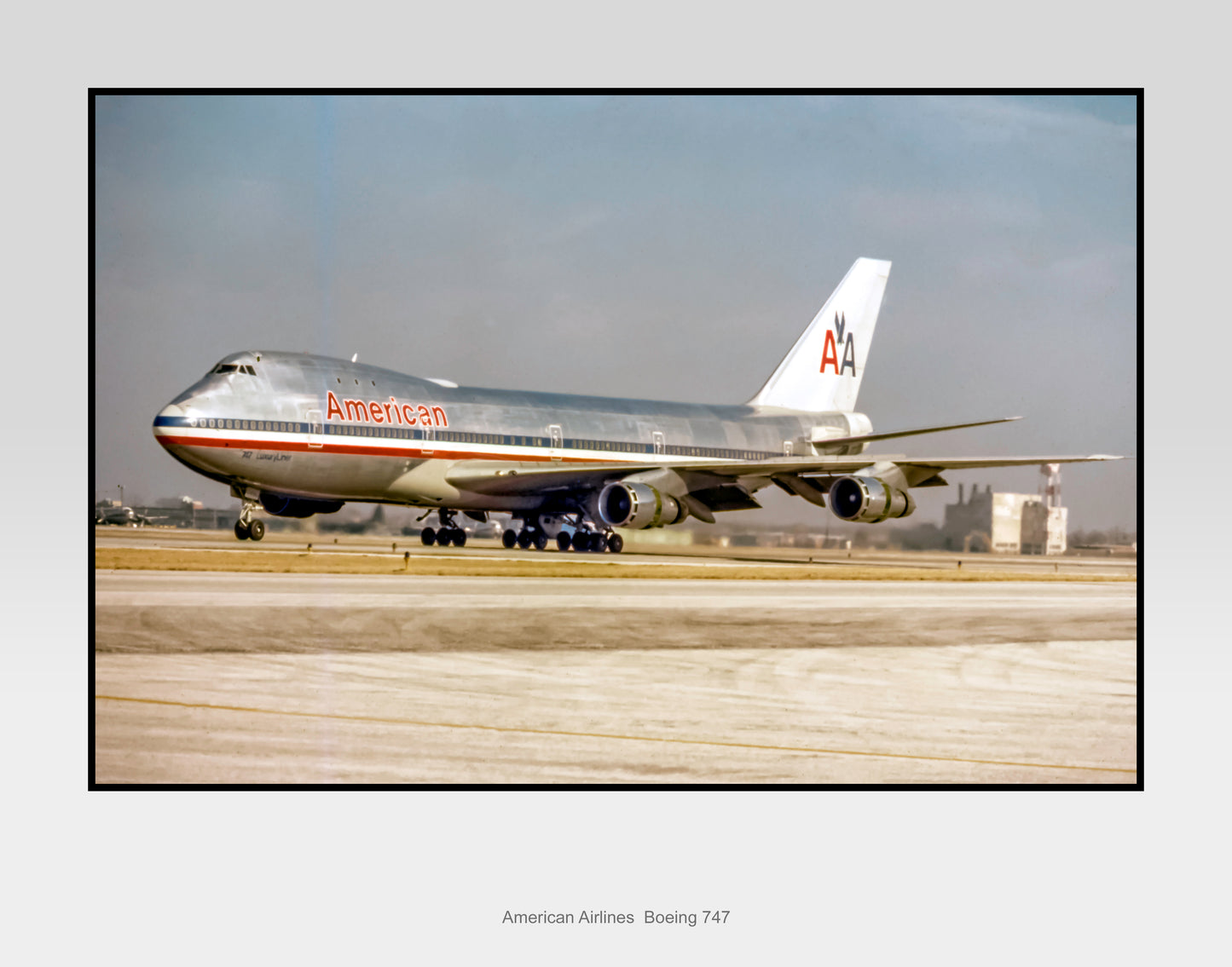 American Airlines Boeing 747 Color Photograph (M099LGSP11X14)