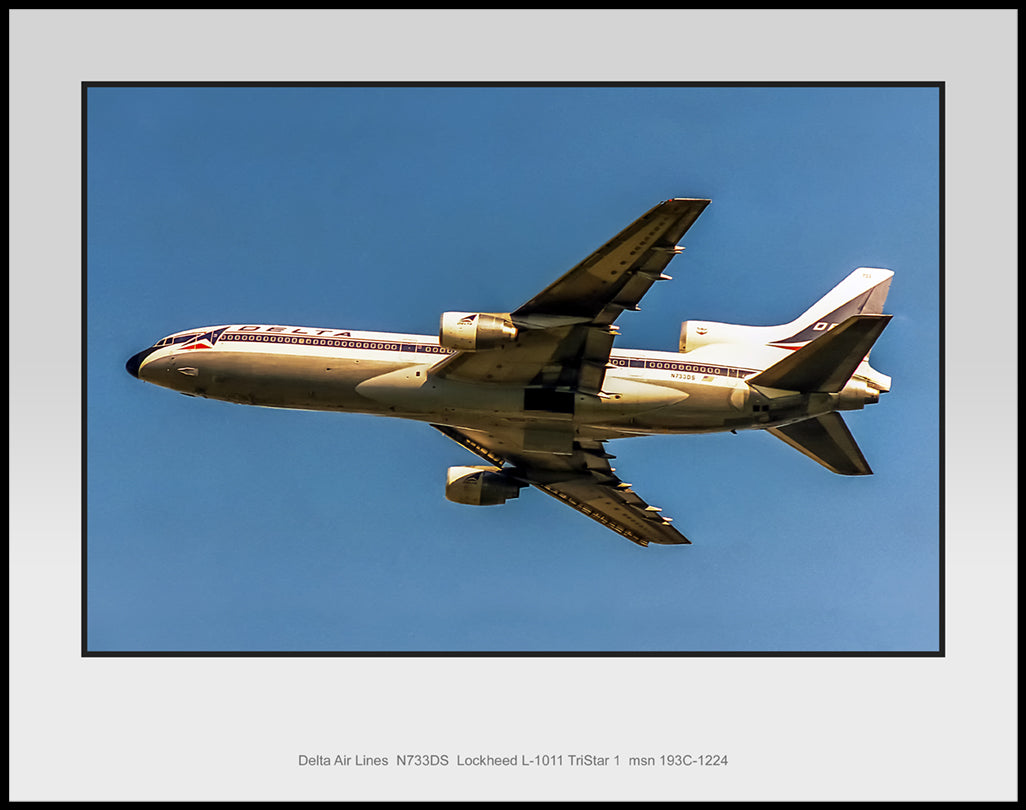 Delta Air Lines L-1011 TriStar Color Photograph (Q036LAJM11X14)