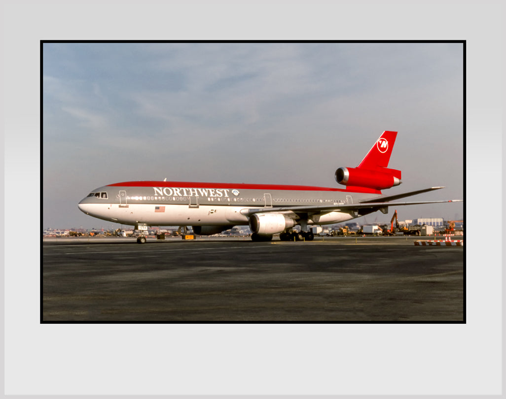 Northwest Airlines Douglas DC-10-30 Color Photograph (U047LGAS11X14)