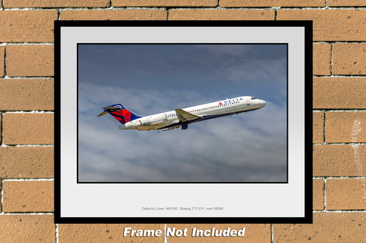Delta Air Lines Boeing 717 Color Photograph (ZZ042RAJM11X14)