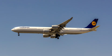 Lufthansa Airlines Airbus A340-642 Color Photograph (APPM10044)