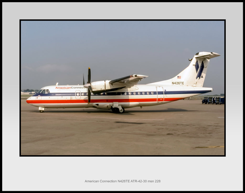 American Connection Airlines ATR-42 Color Photograph (AA010LGJF11X14)