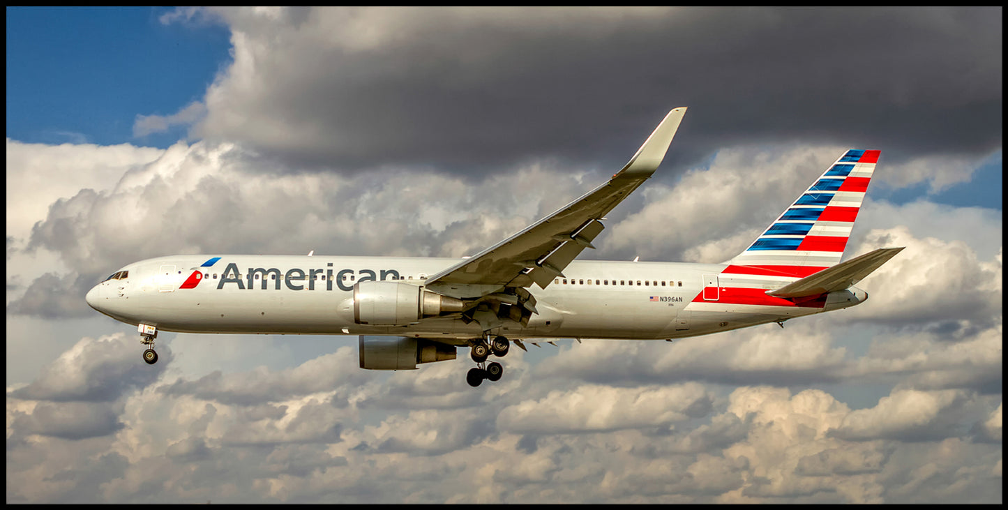 American Airlines Boeing 767-300 Color Photograph (APPM10002)