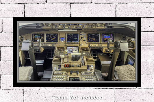 Cockpit Boeing 777-300 Color Photograph (APPM10118)