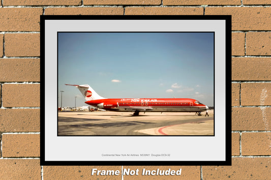 Continental Airlines Dougals DC-9-32 11" x 14"  Color Photograph (C122RGJF11X14)
