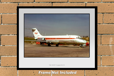 TWA Airlines Globe Logo Douglas DC-9-15 Photograph (C124RGSP11X14)