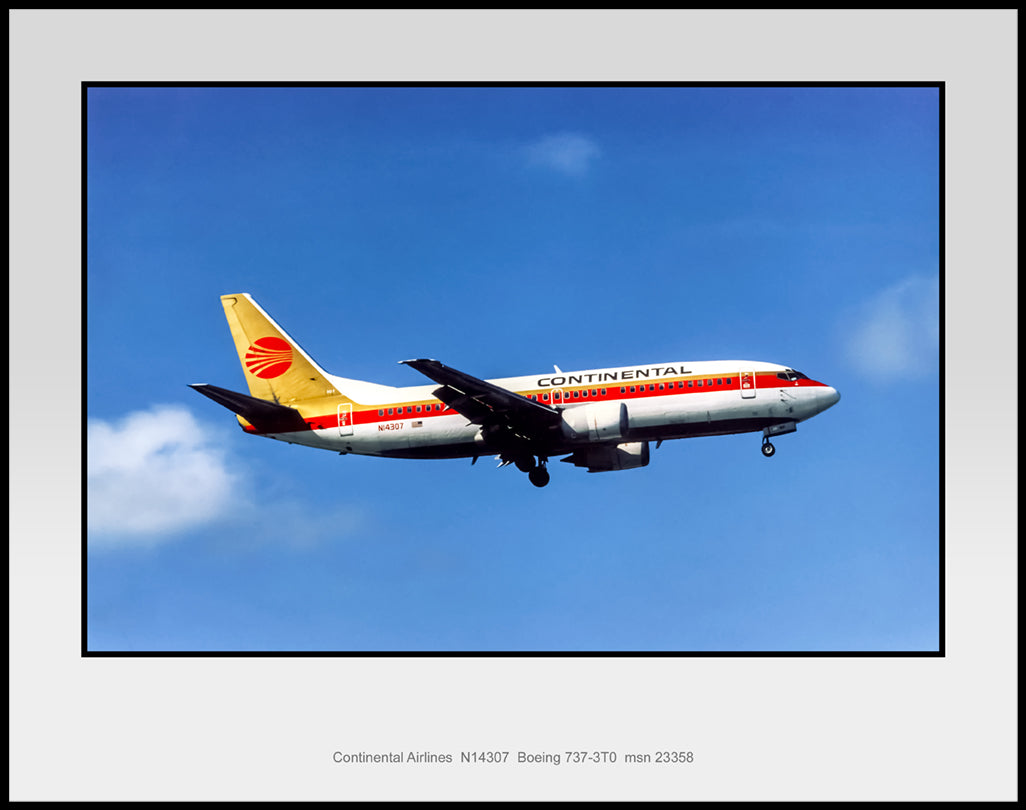 Continental Airlines Boeing 737-3T0 Color Photograph (K023RANC11X14)