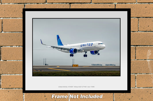 United Airlines Airbus A321-271NX 11" x 14" Color Photograph (TA064RAJM11X14)