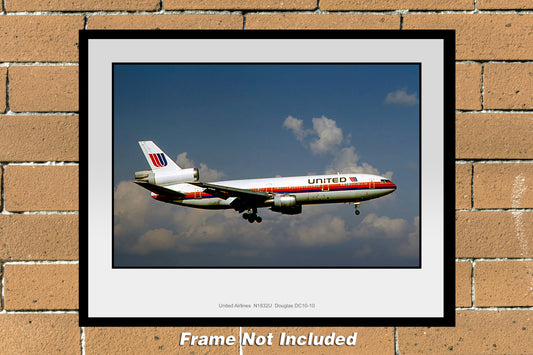 United Airlines Douglas DC10-10 11" x 14" Color Photograph (U015RANC11X14)