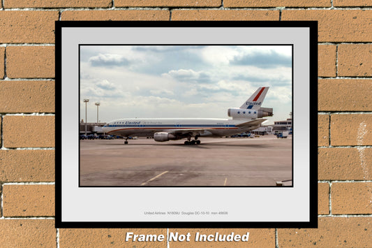 United Airlines Friendship Colors Douglas DC-10-10 Color Photograph (U064LGJF11X14)