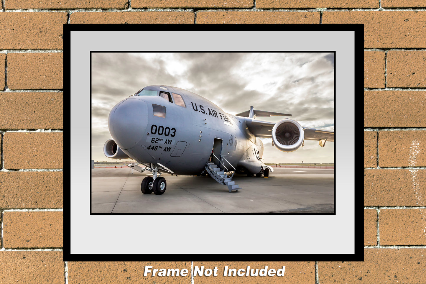 US Air Force Boeing C-17A Globemaster III Color Military Photograph (ZJ002LGJM11X14)