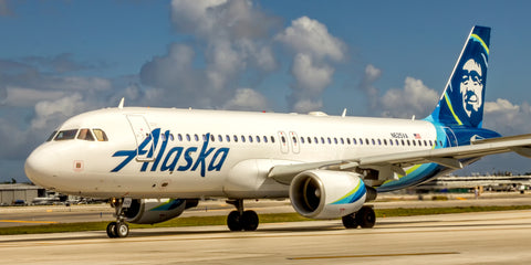 Alaska Airlines Airbus A320-214 Color Photograph (APPM10053)