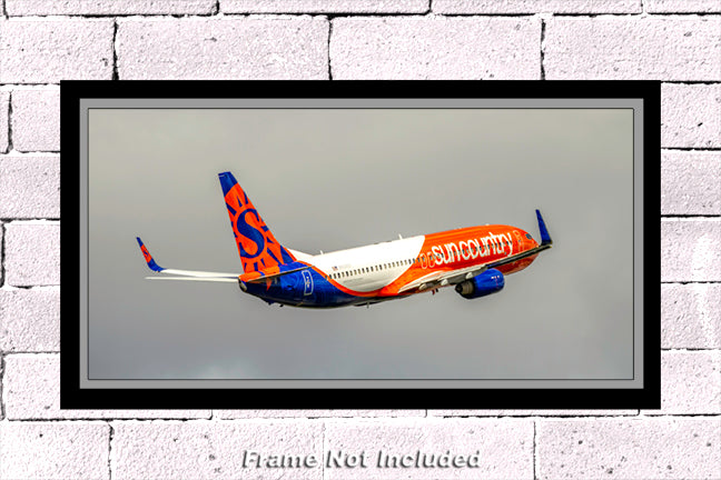10"x20" sun country airline color photograph