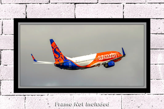 10"x20" sun country airline color photograph